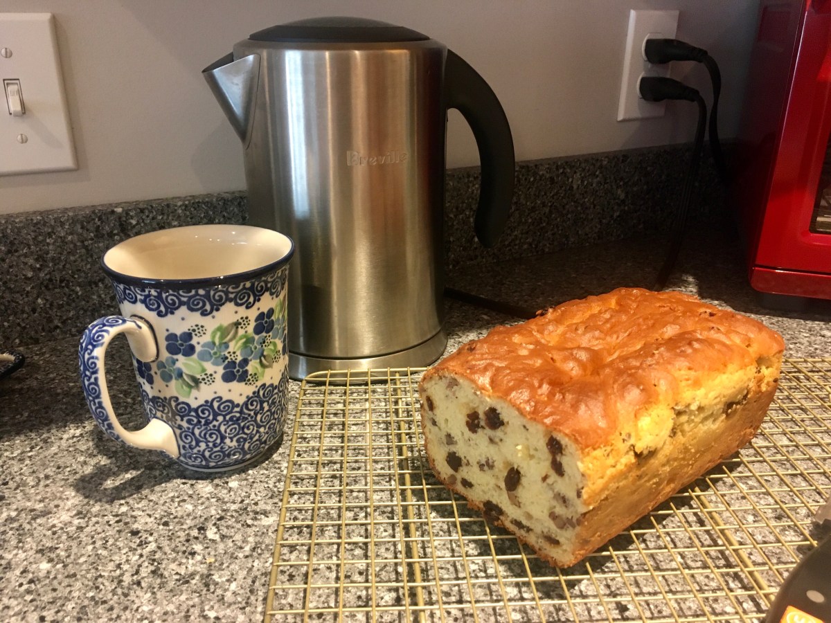 Gluten-Free Quick Bread with Nuts and&nbsp;Fruit